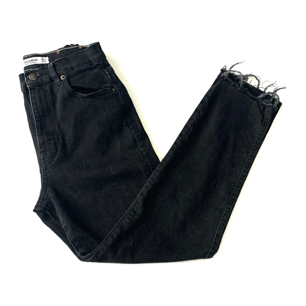 Black High Rise Cropped Straight w/ Raw Edge Hem